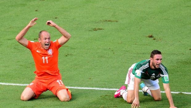 Robben sul presunto fallo da rigore: “Mi sono tuffato, chiedo scusa” – Video